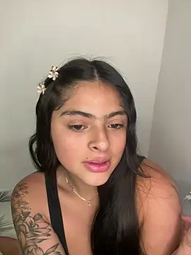 canelareina online show from July 25, 9:10 pm