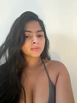 canelareina online show from July 15, 8:27 pm