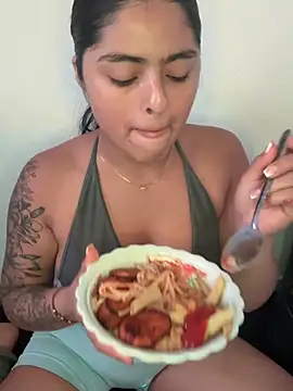 canelareina online show from July 8, 9:26 pm