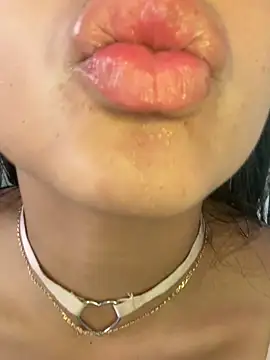 canelareina online show from July 9, 7:46 pm