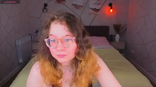 Aleks-casterrr online show from June 15, 5:12 pm