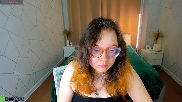 Aleks-casterrr online show from June 13, 9:24 pm