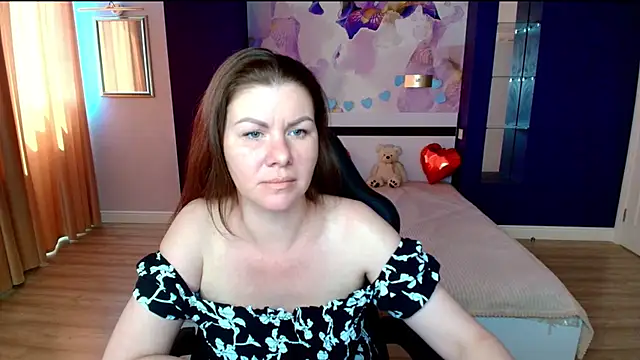 Snapshot of LunaKissesx chatting on June 27, 11:16 am LunaKissesx online show from June 27, 11:16 am