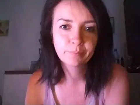 Snapshot of JenniferAlone chatting on June 26, 9:09 pm JenniferAlone online show from June 26, 9:09 pm