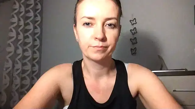 Snapshot of JenniferAlone chatting on July 19, 8:16 pm JenniferAlone online show from July 19, 8:16 pm