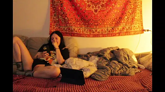 Snapshot of Catherine19Hunt chatting on July 16, 8:17 pm Catherine19Hunt online show from July 16, 8:17 pm