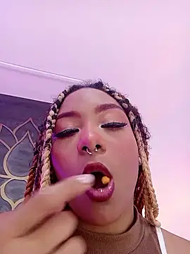 Aria Peach  online show from August 8, 7:32 pm