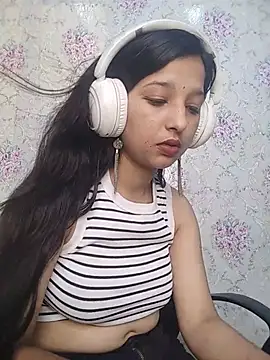 Snapshot of Queen_Rosyy chatting on July 11, 3:07 am Queen Rosyy online show from July 11, 3:07 am