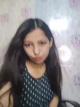 Snapshot of Queen_Rosyy chatting on June 24, 3:27 am Queen Rosyy online show from June 24, 3:27 am