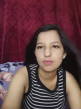 Snapshot of Queen_Rosyy chatting on July 19, 2:53 am Queen Rosyy online show from July 19, 2:53 am