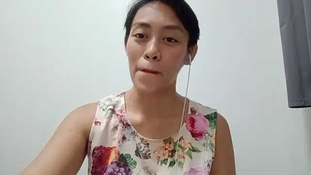 Snapshot of PhuongTurpin chatting on June 21, 6:03 pm PhuongTurpin online show from June 21, 6:03 pm