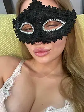 Snapshot of AlexandraMoore03 chatting on July 17, 5:48 am AlexandraMoore03 online show from July 17, 5:48 am