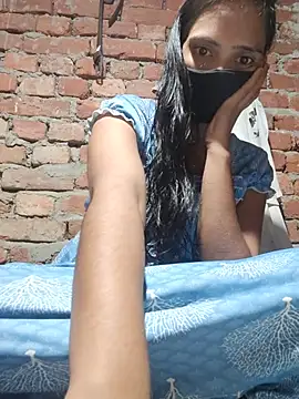 Snapshot of Tanvi-j chatting on July 10, 5:02 pm Tanvi-j online show from July 10, 5:02 pm
