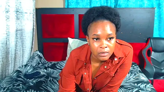 Snapshot of Lavendaxx chatting on June 29, 8:30 pm Lavendaxx online show from June 29, 8:30 pm