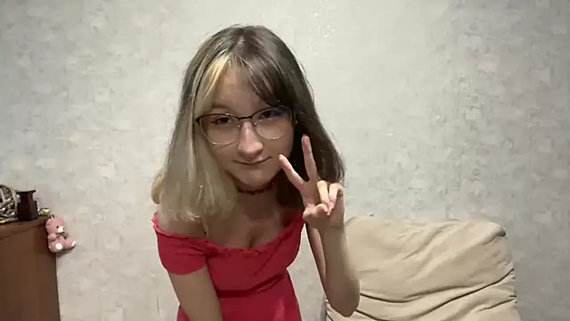 Snapshot of Lilfain_baby chatting on June 30, 12:05 pm Lilfain baby online show from June 30, 12:05 pm