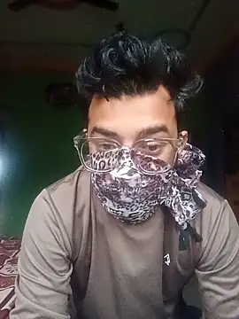 Desindianbull69 online show from June 13, 1:03 am