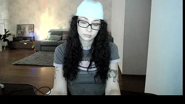elisskriter online show from July 23, 12:13 pm