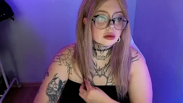 Chiibis online show from June 25, 1:16 pm