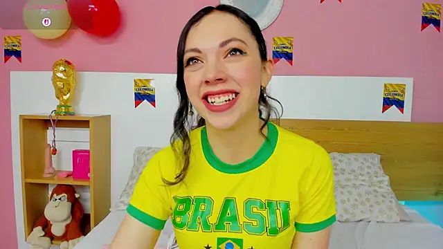 AshleyBenoitt online show from June 19, 1:17 pm
