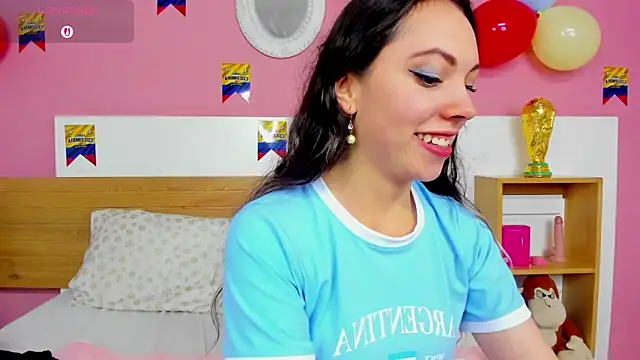 AshleyBenoitt online show from June 16, 5:24 pm