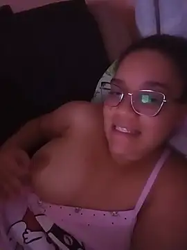 Esquetadinhas online show from August 4, 5:34 am