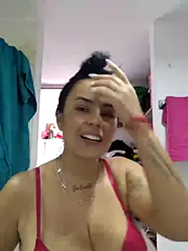 Snapshot of Juanita6908 chatting on June 12, 12:47 pm Juanita6908 online show from June 12, 12:47 pm