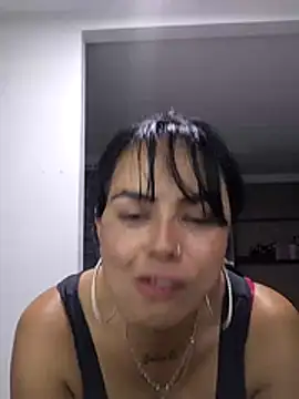 Snapshot of Juanita6908 chatting on June 11, 2:33 am Juanita6908 online show from June 11, 2:33 am