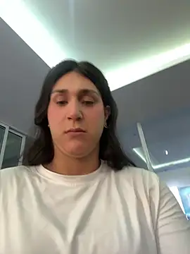 AryloverX online show from July 15, 9:11 pm