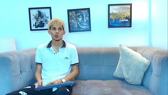 Snapshot of Hot_skinny_guys chatting on July 25, 1:24 am Hot skinny guys online show from July 25, 1:24 am