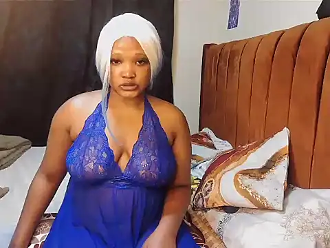PrettyNyra online show from June 21, 7:30 pm