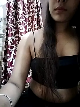 CuteShaluX online show from August 7, 8:37 pm
