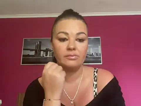 SecretLia69 online show from June 11, 6:43 am