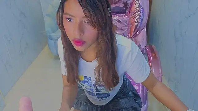 lisa s1 online show from June 13, 8:07 pm