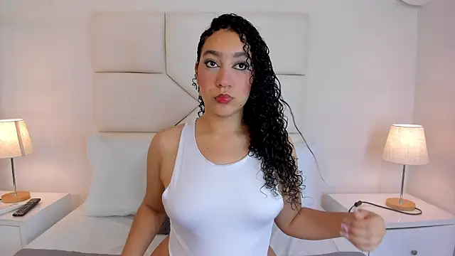 NaomiCambels online show from July 9, 7:24 pm