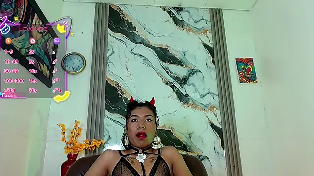 Snapshot of Astrid_Cardenas chatting on June 18, 3:27 am Astrid Cardenas online show from June 18, 3:27 am