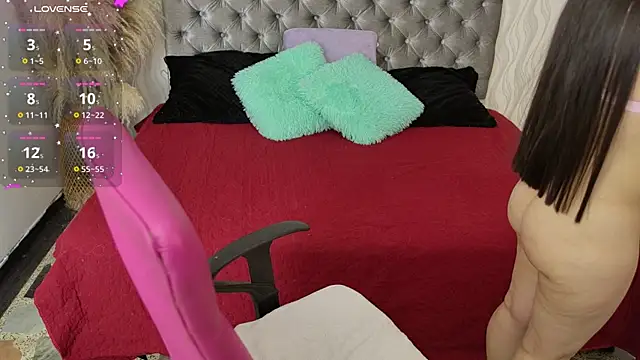 Snapshot of katt_eyes__ chatting on July 23, 12:13 pm katt eyes online show from July 23, 12:13 pm