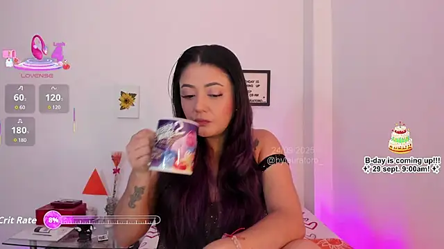 Snapshot of LauraToro_ chatting on September 24, 5:19 pm LauraToro online show from September 24, 5:19 pm