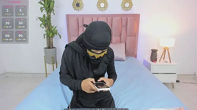Snapshot of saharaa_noor chatting on June 9, 10:55 pm saharaa noor online show from June 9, 10:55 pm