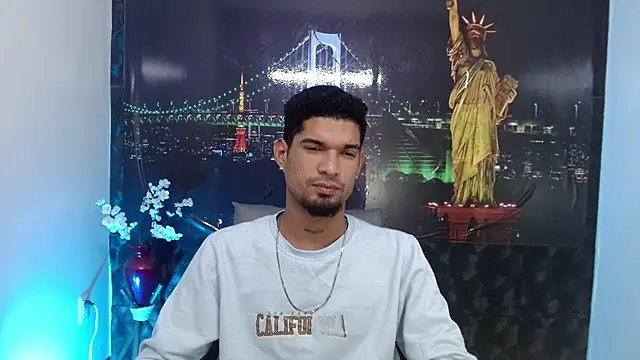 Snapshot of Carlos_eclipse chatting on July 24, 7:54 pm Carlos eclipse online show from July 24, 7:54 pm