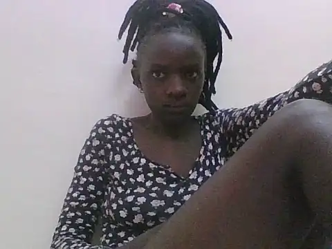 ebonypetite2 online show from June 24, 3:16 am