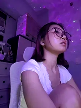 urgrl portia online show from June 17, 11:09 am