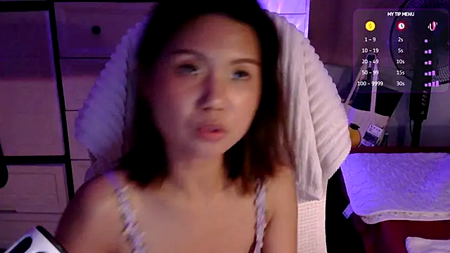 urgrl portia online show from July 28, 4:39 pm