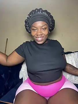 BigBootyBrie01 online show from June 18, 9:14 am