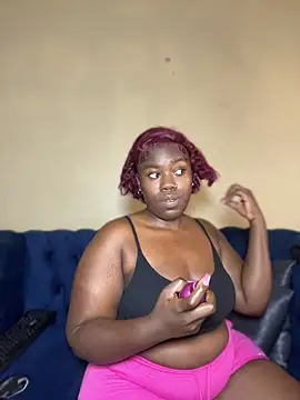 BigBootyBrie01 online show from July 20, 1:24 pm