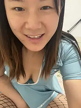 Snapshot of cycd3490 chatting on July 29, 12:43 am cycd3490 online show from July 29, 12:43 am
