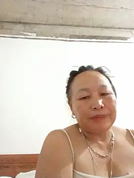 lylylai online show from July 4, 1:15 pm