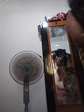 darkrlips online show from July 25, 5:15 am