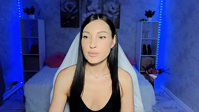 NikoleMills online show from June 18, 7:18 am