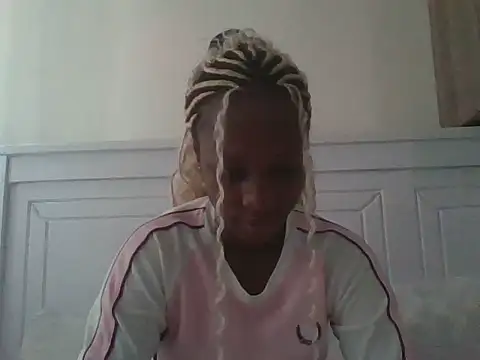 Snapshot of Sweet-cherrry chatting on June 13, 8:45 am Sweet-cherrry online show from June 13, 8:45 am