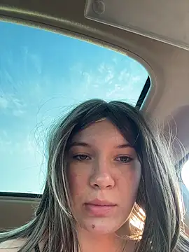 girl-Emily online show from July 11, 4:13 am